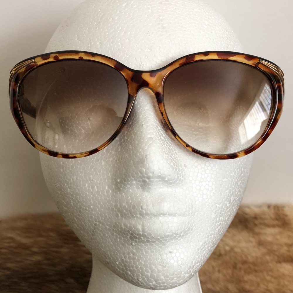 Vintage ‘80s Marchon New Lens Tortoise Shell Oversized Sunglasses Made I…
